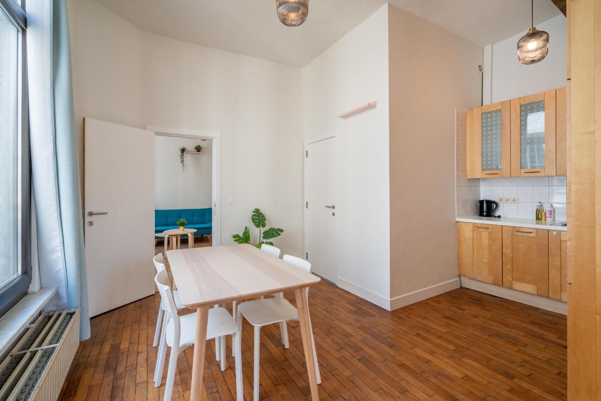 Authentic Apartments In The Center Of アントウェルペン エクステリア 写真