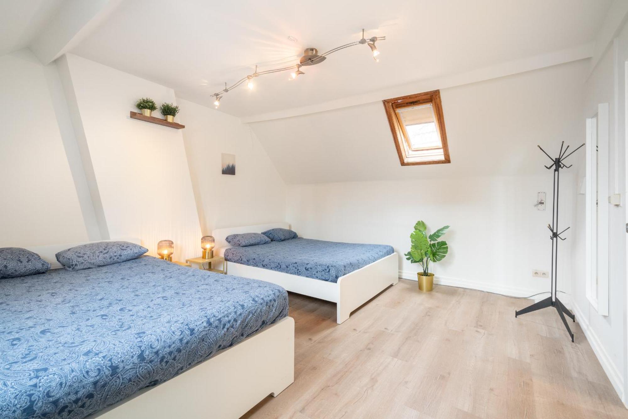 Authentic Apartments In The Center Of アントウェルペン エクステリア 写真